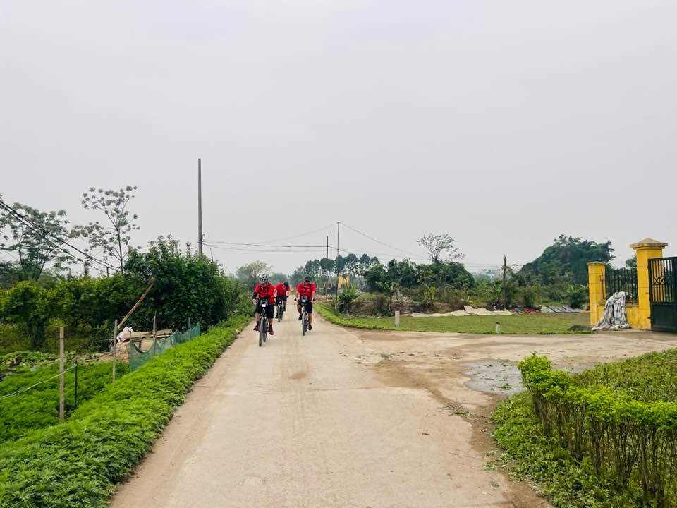 Pu Luong Bicycle Tour from Hanoi 3 Days